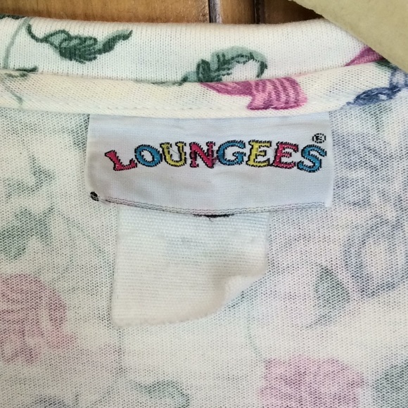 FINAL SALE PRICE Loungees Snap Front Floral & Lace Robe - Picture 2 of 8